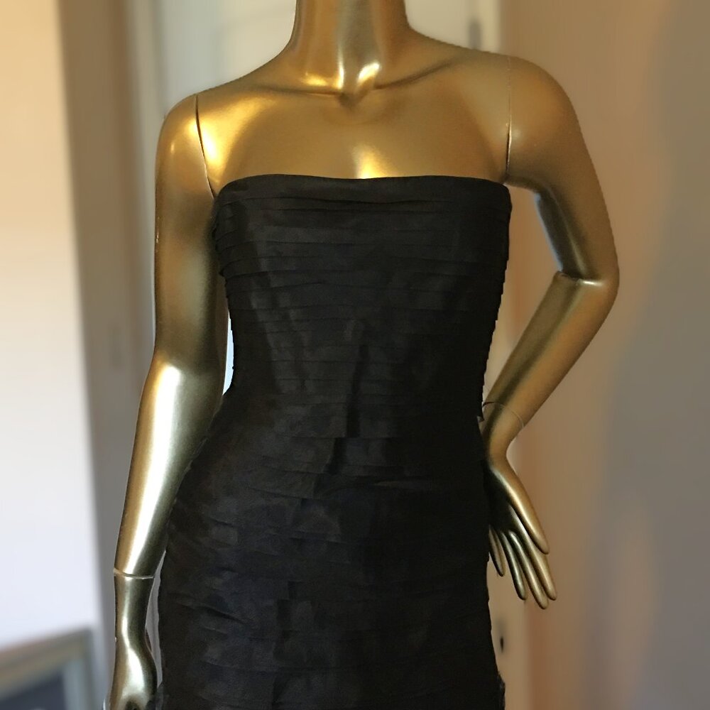 BCBG MAX AZRIA "Marisa" Long Layered Silk Organza Gown in Black - Size 0 - Picture 4 of 16